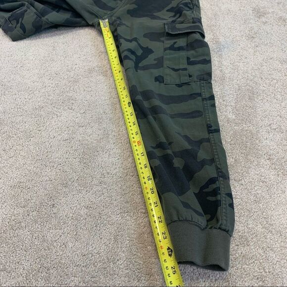ARITZIA TNA Twin Falls camo cargo jogger pants size XS - Picture 12 of 15